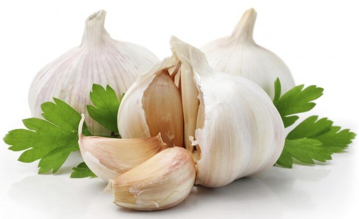 Garlic color stimulates blood flow to the penis